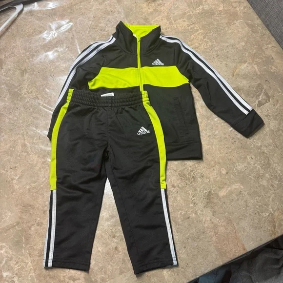 Adidas Black and Bright Yellow Kids' Tracksuit - Picture 2 of 5